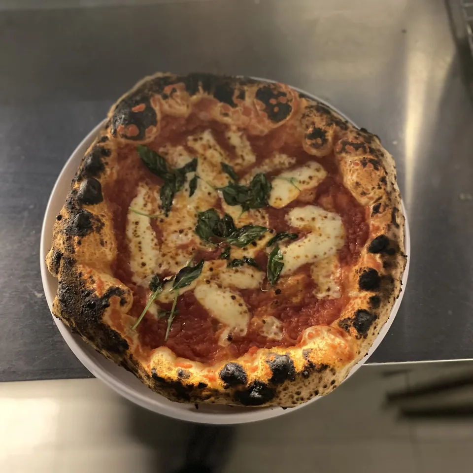 بيتزا مارغريتا Margarita pizza