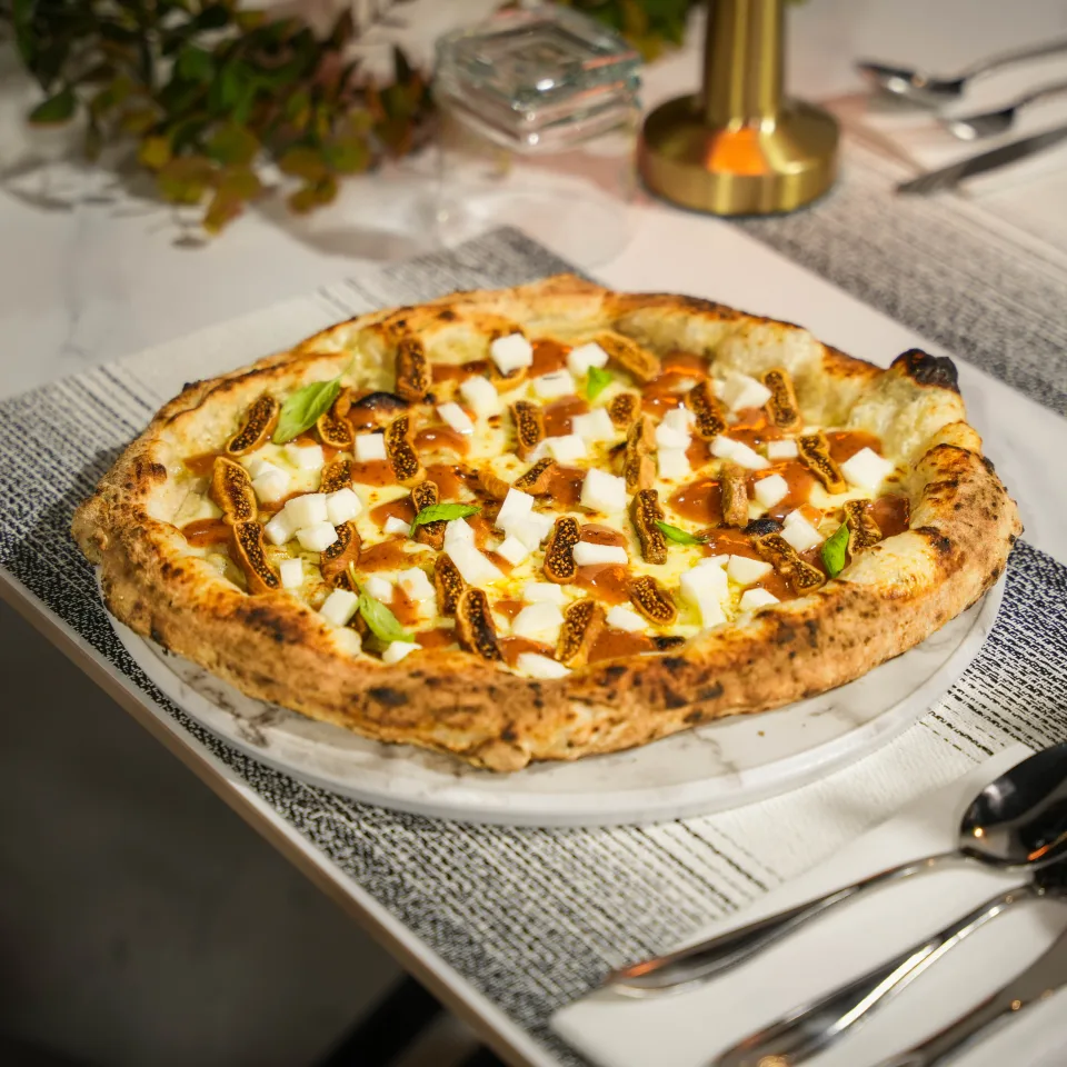 بيتزا دولتشي فيغو Dolcevigo pizza