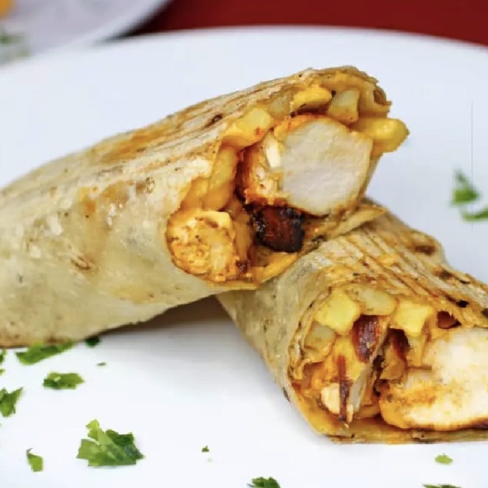 ساندوتش شيش طاووق - فطيرة